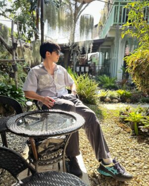 Suphadach Wilairat Instagram - กาแฟนายหนวด☕️ #bosstonsuphadach  #กีต้าร์ของบอสตั้น