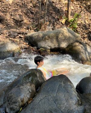 Suphadach Wilairat Instagram - Bosston🤪=Nature⛰️💦🏕️ #bosstonsuphadach  #กีต้าร์ของบอสตั้น