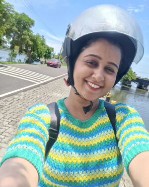 Suphy Maria Instagram - Ooi selfie!😉

#selfie #smile #happiness #gratitude #kochi #photodump #picoftheday #instagram #mood #travel #explore