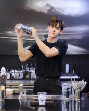 Suppacheep Chanapai Instagram - อยากหยุมหัวเธอแล้วเอาไปเขย่าแรงๆ