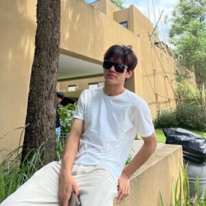 Suppacheep Chanapai Instagram - ไม่ค่อยชอบคนถ่ายรูปสวย 
อยากให้คนสวยถ่ายรูปให้มากกว่า 🫠