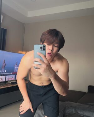 Surawit Ruangyod Instagram - กอดอุ่นแน่นอน !! 🐻