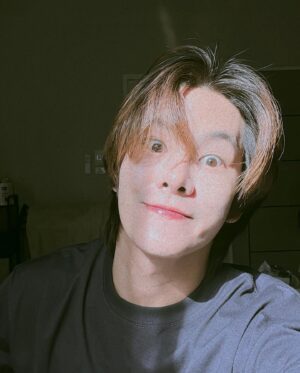 Surawit Ruangyod Instagram - 🙃