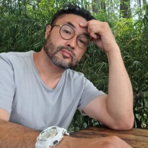 Surya Saputra Instagram - kalo nunggu kelamaan..dan kerjaan syuting nggak mulai2...
makanan dan minuman enak selalu bikin suasana hati jadi semangat lagi..
ada yg sama kayak gua nggak sih hehehe