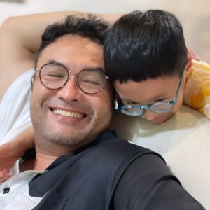 Surya Saputra Instagram - sabtu bersama bapake...