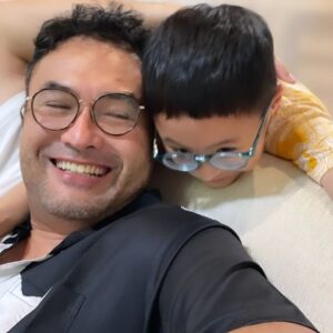 Surya Saputra Instagram - sabtu bersama bapake...