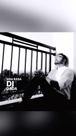 Surya Saputra Instagram - Papa Surya Lesmana berduka... 💔😭

Subhanallah Papa... Setelah kehilangan anak,
sekarang kehilangan istri tercinta... sedih banget Ya Papaaaa...😩😩😩 Naudzubillah min Dzalik 
(Untung cuma di sinetron yaa pah 🥹)

Banyak yang kehilangan dan patah hati pasti.. 😢💔
Dua tahun lebih sudah sosok karakter #andinkarismaputri dan #MamaSarah hadir di #ikatancinta 
Kebersamaan di kehidupan nyata para pemain nya juga pasti kehilangan Chemistry , Bonding yang telah di bangun selama ini.. 

Turut berduka cita yaa #keluargaikatancinta 
Selamat Jalan Andin dan Mama sarah... 
Papa Surya yang tabah yaaa... 
Jangan lama lama sedih nya.. 

.
.
.
(Kalau perlu pelukan hangat kan masih ada mama thia *Eaaaa... 🤭)

#PapaSurya 
#IkatanCinta