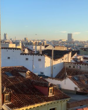 Susan Heyward Instagram - To Madrid, gracias.
To you, happy newish year.
