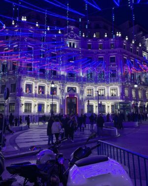 Susan Heyward Instagram - To Madrid, gracias.
To you, happy newish year.