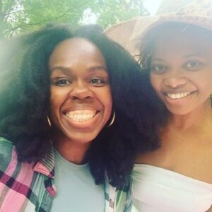 Susan Heyward Instagram - A hermit 🦂emerges. 
We outside.
Swipe for family photos.
Love ya’ll.

@gozeface 
@leorisingofficial 
@jaymc86