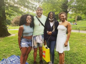 Susan Heyward Instagram - A hermit 🦂emerges. 
We outside.
Swipe for family photos.
Love ya’ll.

@gozeface 
@leorisingofficial 
@jaymc86