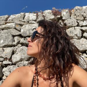 Susana Arrais Instagram - ESTA FOTOGRAFIA NÃO É DE HOJE!
Protejam-se do sol que isto não está para brincadeiras.
Hidratar muito e se tiverem de sair, não esquecer o protector solar e chapeuzinho na cabeça.
💦 💦💦💦💦💦💦💦💦
#cuidadocomosol #bebamágua