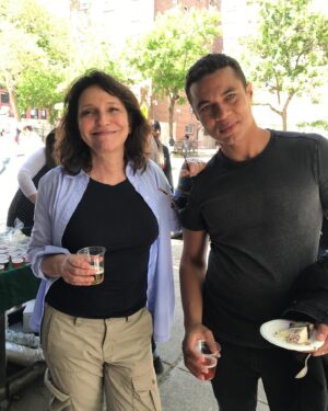 Susanne Bier Instagram - Behind the scenes smiles with @ismaelcruzcordova - his last day of shooting for @undoinghbo @undoinghbo