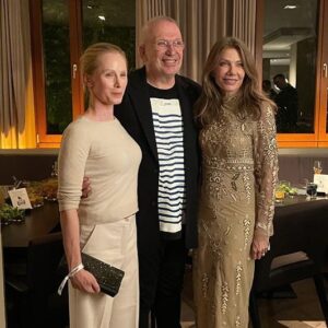 Susanne Wuest Instagram - About last week - old and new friends ... thank you @swarovski @carla.rumler 💛✨ and the team @karlaotto 
.
#swarovski #friedrichstadtpalast 💛 #ursulkarven 💛 #jeanpaulgaultier #carlarumler #matthiaswinkler #berlin #susannewuest and 💛 #thierrymaximeloriot