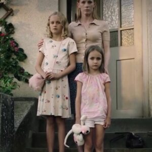 Susanne Wuest Instagram - The House (Gefangen) has also recently won the ARD Programming Award ✨🤗

#feature #film #ard #wolframkoch #godehardgiese #antjetraue #susannewuest #thehouse