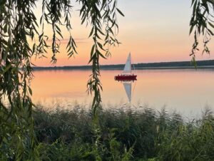Susanne Wuest Instagram - Summer ⛵️ 
.
.
#summer #likechildhood #nature #photography #beautiful #break