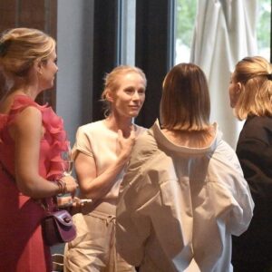 Susanne Wuest Instagram - Thank you so much @christian_bracht @sleekmag for this beautiful dinner, this one of a kind host that you are 🙏🏻
.
#sleekmagazine #laprairie #connectingpeople #christianbracht #telegraphenamt #berlin