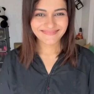 Sushant Shelar Instagram - 'मुख्यमंत्री माझी लाडकी बहीण' योजना : स्त्री सक्षमीकरणातील एक सक्षम पाऊल!!
आपले सरकार हे माता-भगिनींच्या कल्याणासाठी सदैव तत्पर आहे. सदर योजनेमुळे राज्यभरातील कोट्यावधी माता-भगिनींना स्वावलंबी जीवन जगता येऊ शकेल..
राज्य शासनाने सदर योजनेला मुदतवाढ देण्याचा महत्त्वपूर्ण निर्णय घेतला आहे. पात्र माता-भगिनींना ३१ ऑगस्ट २०२४ पर्यंत योजनेसाठी अर्ज करता येणार आहे..
यासोबतच अधिकाधिक महिलांना या योजनेचा लाभ मिळावा, यासाठी अनेक अटीही शिथिल करण्यात आलेल्या आहेत. सर्व पात्र महिलांनी योजनेसाठी नोंदणी करून या योजनेचा लाभ घ्यावा ही विनंती!
.
.
#लाडकीबहीणयोजना #maharashtra #StateGovernments #womenrights
#शिंदे_सरकार
#महाराष्ट्रातील_सुवर्णयोग
#जनतेचामुख्यमंत्री
#शिवसेना
#शिवचित्रपटसेना
. 
. 
#sushantshelar
#Shivsena #शिवसेना