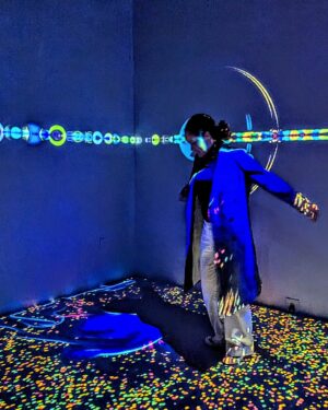 Susie Castillo Instagram - “FORTUNE FAVORS THE CURIOUS”

I’ll never miss an opportunity for childlike curiosity and the WNDR Museum did not disappoint.

Thanks for the pics @erin.kingphotography ❤️

Btw @instagram, these photos were taken by humans but IG labeled them “Made with AI.” Seems like an issue you should fix.