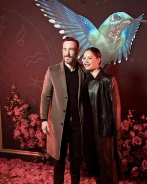 Susie Castillo Instagram - Late Valentine’s Day post ❤️💋🌹

The night before valentines we went to the world premiere of @jlo’s film, This Is Me Now: A Love Story and loved how creative it was. Visually, it was gorgeous, the dancing, acting, costumes, etc was all incredible and the cinematography was stunning. You can see it on Amazon Prime now. It was the perfect way to spend the day before Valentine’s with our sweet friends. 

Swipe over to see Jennifer’s sweet ‘thank you’ message to Ben🥰🥹