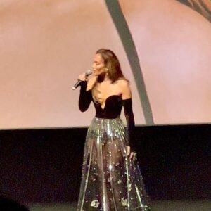 Susie Castillo Instagram - Late Valentine’s Day post ❤️💋🌹

The night before valentines we went to the world premiere of @jlo’s film, This Is Me Now: A Love Story and loved how creative it was. Visually, it was gorgeous, the dancing, acting, costumes, etc was all incredible and the cinematography was stunning. You can see it on Amazon Prime now. It was the perfect way to spend the day before Valentine’s with our sweet friends. 

Swipe over to see Jennifer’s sweet ‘thank you’ message to Ben🥰🥹