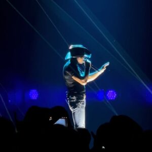 Susie Castillo Instagram - We had us a time at the @thetimmcgraw concert in Nashville last week!!!

I’m not the biggest fan of country music but damn did I have a blast and am now a Tim McGraw fan! My favorite song was “Humble & Kind” (7th slide)🥰

Please send me your recs for country music artists. Who’s your favorite? I’m always on the hunt for awesome music and am giving country a chance finally.

It’s amazing what happens when we just say “yes” in life. Grateful to have experienced this with my sweet friends ❤️🤠

#timmcgraw #standingroomonly #wheninnashville