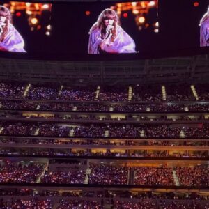 Susie Castillo Instagram - I cannot believe my life last night!!! Not only did I watch @taylorswift perform and live out my #erastour dreams, but we experienced it like ballers at our private table in the @bootsysofistadium suite🙀🙀🙀It was a damn dream!!!

@johnterzian this meant so much and I can’t thank you enough! I was willing to give my right arm to go and didn’t have to lol! What a night to be a #swifty. Thank you! 🫶🏼🫶🏼🫶🏼

#karmaisacat 🐈‍⬛