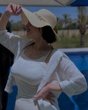 Suzan Al Salhiy Instagram - اكون او لا اكون🤍 
#سوزان_الصالحي #مشاهير #تريند #اكسبلور_explore
