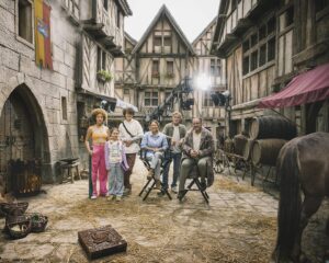 Suzanne Clément Instagram - La nuit tombe.
Le village s’endort .
L’aventure commence.
Loups-Garous de François Uzan en 2024 sur @netflixfr avec Franck Dubosc , Jean Reno , Jonathan Lambert , Grégory Fitoussi , David Salles , Lisa DeCoutro , Raphaël Romand , Alizée Caugnies , Rhiannon Skerritt , Jaroslav Vundrle et bien d’autres !