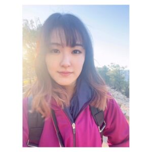 Suzuka Ohgo Instagram - 思ひ出🌸

朝日と遊ぶわし🌅
#route66 #arizona #grandcanyon #🌅 #あまりの寒さに #ありとあらゆるものを #身体に巻き付けています #笑