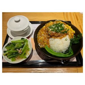 Suzuka Ohgo Instagram - 春水堂　華山店☺︎

店舗限定のスイーツ雞蛋糕🤭ベビーカステラに似てるかなぁ🤔
#春水堂 #雞蛋糕 #台湾 #台北 #taiwan #🤤