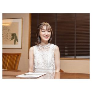 Suzuka Ohgo Instagram - 1st Generation インタビューです🤗
よろしゅう🌸

https://www.1st-generation.com/?p=20166
#1stgeneration #📕