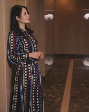 Suzumi Suzuki Instagram - 『トラディション』ダ・ヴィンチ3月号 interview cut. 
dress #marella