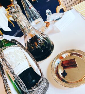 Suzumi Suzuki Instagram - 前日と前々日の晩飯はそうめんでした。
#tourdargent #chateauhautbrion #1983