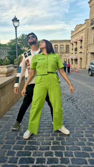 Swasika Instagram - Making Sooseki Trend from Azerbaijan❤️‍🔥

Travel Partner : @somansleisuretours 

Costume for Prem : @j.at.y 
Costume for Swasika : @western_lady_ 
📸 @pikaamith 
.
.
.
.
.
#pushpa #pushpa2 #dance #telugureels #reelsofinstagram #trending #trendingreels #panindia #keepdancing