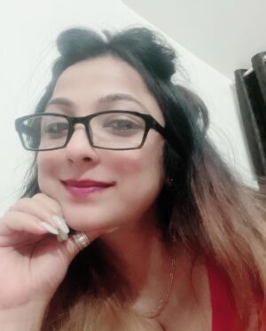Sweety Chhabra Instagram - हुकुमत वो ही करता है जिसका दिलो पर राज होता है,
❤️😉 
Kaise ho dosto dhanyawad aap sabke pyaar ke liye mere (1 millions )followers aap Sabka diya gift hai Mujhe 🙏🙏🙏
love u all 😍❤️