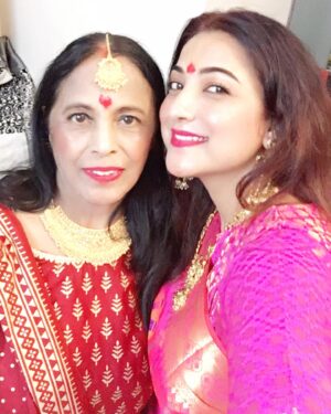 Sweety Chhabra Instagram - Happy Mother’s Day my strength my strong mom❤️
love you a lot 
Always be healthy and happy mom🙌 

(वात्सल्य, धैर्य, त्याग और ममता की प्रतिमूर्ति देश एवं प्रदेश की समस्त माताओं को अन्तरराष्ट्रीय मातृ दिवस पर हार्दिक बधाई एवं शुभकामनाएं।

#MothersDay2024  #WorldMothersDay2024