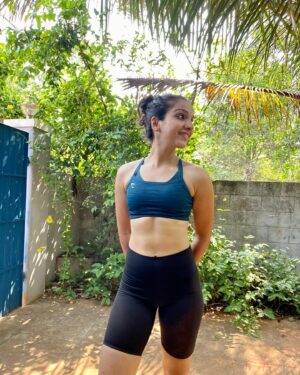 Swetha Gai Instagram - The only kind of segsy pictures I can take 🤓
Post practice high! ♥️
#myelement