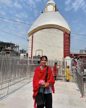 Swetha Gai Instagram - Real hunger is satiated through the eyes- Pradeepto

25.04.2024- A day with Tarama & Bama Khepa at Tarapith 🌺

Who is Pradeepto? 
The Sadhu in the 7th Slide.