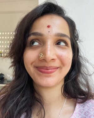 Swetha Gai Instagram - There is a reason I don’t post selfies 🙄

Swipe to see. 

Yes yes. I know I am/ I was a model 🤣

I can’t keep my face straight. You will find very few normal pictures of me on my phone. How do you guys do it man? 
I just can’t 🤷🏻‍♀️🤷🏻‍♀️

#crackpotalert #selflove #selfielove #iamalsoamodel #dontmakefunofme