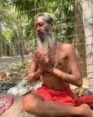 Swetha Gai Instagram - Real hunger is satiated through the eyes- Pradeepto

25.04.2024- A day with Tarama & Bama Khepa at Tarapith 🌺

Who is Pradeepto? 
The Sadhu in the 7th Slide.