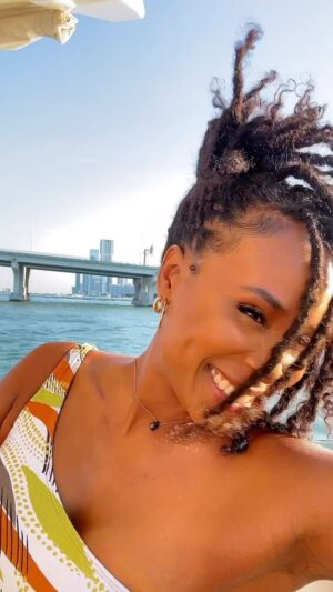 Sydelle Noel Instagram - Live your best life… Happy Easter 💫

Locs by: @ronnieslocs