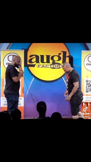 Sydney Castillo Instagram - Ima open up a tattoo reading business. 😂😂😂😂

Share for me plz 😂😂😂

#sydneyisfunny
#mycupisfull 
#standup