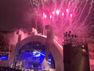 Sydney Viengluang Instagram - Just out here making my 90’s childhood dreams come true. Ludacris opening for Janet Jackson at the Hollywood Bowl for Pride Weekend! 🌈

#janetjackson #ludacris #hollywood #hollywoodbowl #concert #pridemonth