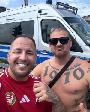 Széki Attila Instagram - ITTHON VAGYUNK👑🇭🇺😎🔥

#hajramagyarok