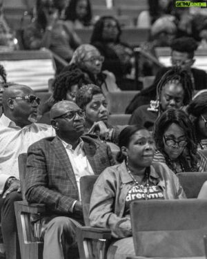 T.D. Jakes Instagram - Swipe ➡️ to see moments from our dynamic panel on Access to Capital: Orchestrating Financial Flourish! Frank Holland (@frankcnbc ), Bob Greene (bgnupe ), Nicole Elam (@natbankers1927 ), and Felecia Hatcher (@feleciahatcher ) shared essential strategies to navigate the funding landscape for entrepreneurs.

The discussion emphasized collective success and long-term financial growth. Be part of the dialogue at #GoodSoilForum25. 🌐

Visit https://www.goodsoilforum.com/event or click the link in bio for early registration! 🎟🌱✨

#GoodSoilForum #GoodSoilForum2025 #GoodSoilForum25 #HustleToHarvest #Entrepreneurship #Business #Dallas #Texas #BusinessConferences #SummerEvents