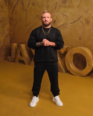 TJ Dillashaw Instagram - As a @jaxxon athlete, the #1 men’s jewelry brand, I’m pumped to be a part of their clothing  collection with the launch of @jaxxonclub where you can shop limited edition clothing exclusively at club.jaxxon.com