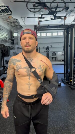 TJ Dillashaw Instagram - 1 week post op, feeling pretty good considering everything that was done. Battle scars are gnarly. @davinci_medical’s #superhuman protocol to help speed up recovery. I’ll post my other recovery tools in my stories. Leaving no stone unturned! Praying this is the last one, feeling pretty good about it.
