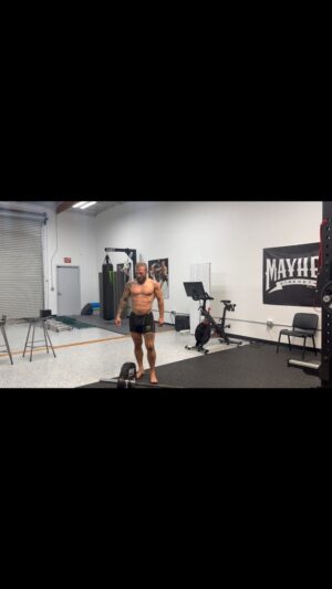 TJ Dillashaw Instagram - Use to be focused on increasing punching power but now it’s all for my golf swing 😆 #retirement @onlyfans