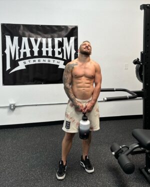 TJ Dillashaw Instagram - When your workout partner is waiting for you but you are thinking of all the other fun shit you could be doing. 
.
@mayhem_strength 🏋️‍♂️